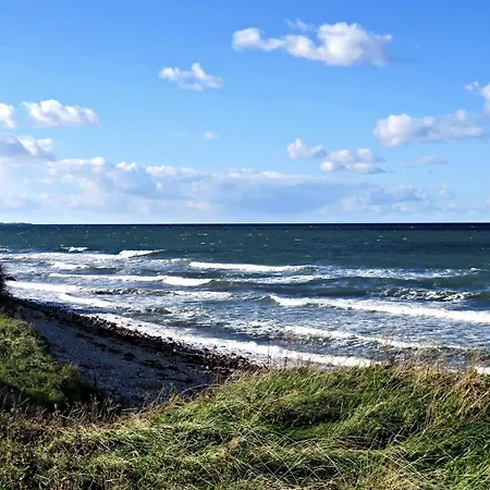 Nadmorski Z Ogródkiem Przy Plaży 114