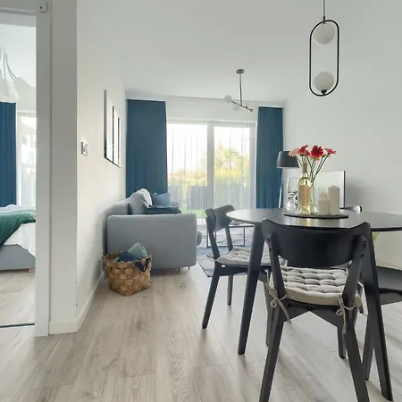 Appartamento Nadmorski Z Dostepem Do Basenu, Sauny, Jacuzzi I Ogrodkiem Przy Plazy 114 Niechorze